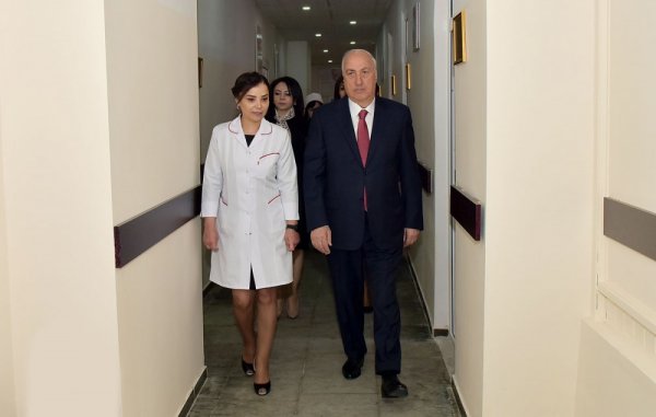 Sumqayıtda daha bir tibb ocağı əsaslı təmirdən sonra istifadəyə verilib -FOTO Sumqayıtda daha bir tibb ocağı əsaslı təmirdən sonra istifadəyə verilib -FOTO