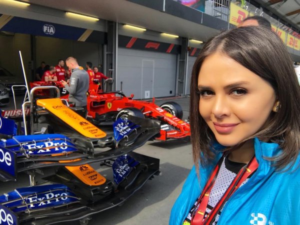 Azərbaycana gələn “Formula-1” gözəlləri – FOTO