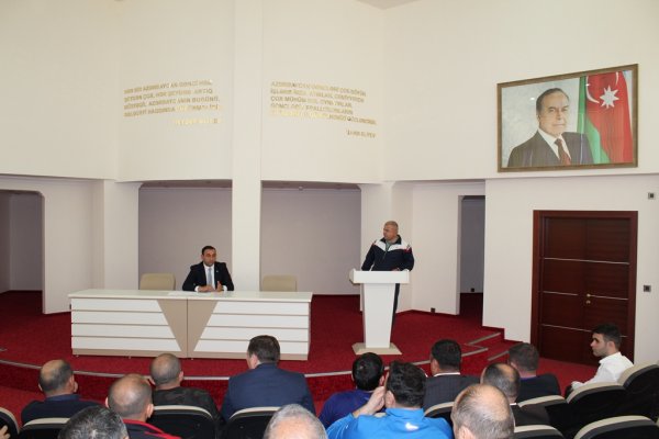 Sumqayıtda məşqçilərlə görüş keçirilib -  FOTO