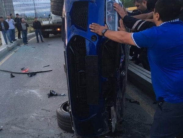 Azərbaycanda 160 min dollarlıq BMV aşdı - FOTOLAR