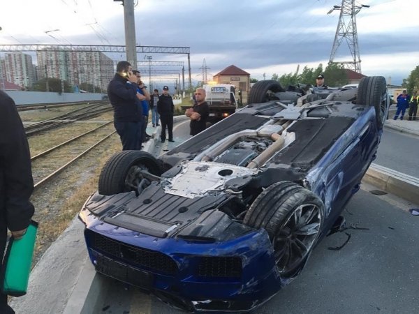 Azərbaycanda 160 min dollarlıq BMV aşdı - FOTOLAR