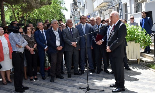 Sumqayıtda kimyaçı Zamin Hüseynovun xatirəsi əbədiləşdirilib – FOTOLAR