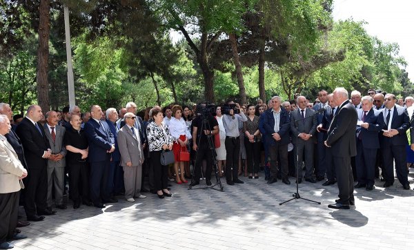 Sumqayıtda kimyaçı Zamin Hüseynovun xatirəsi əbədiləşdirilib – FOTOLAR