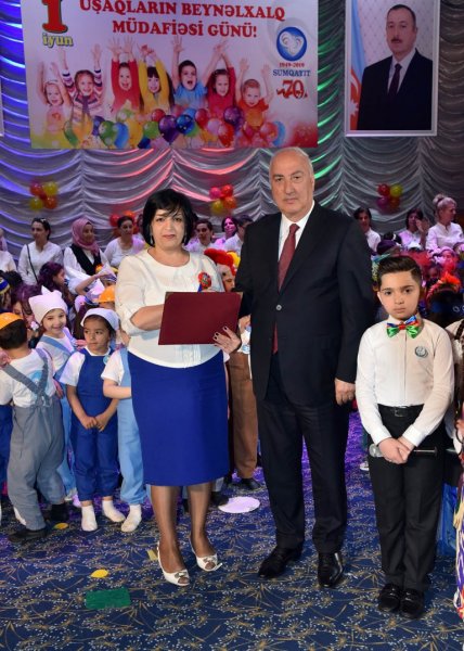 Sumqayıtda  uşaqlar günü münasibətilə təntənəli tədbir keçirilib -FOTOLAR