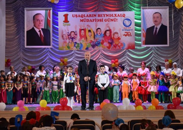 Sumqayıtda  uşaqlar günü münasibətilə təntənəli tədbir keçirilib -FOTOLAR