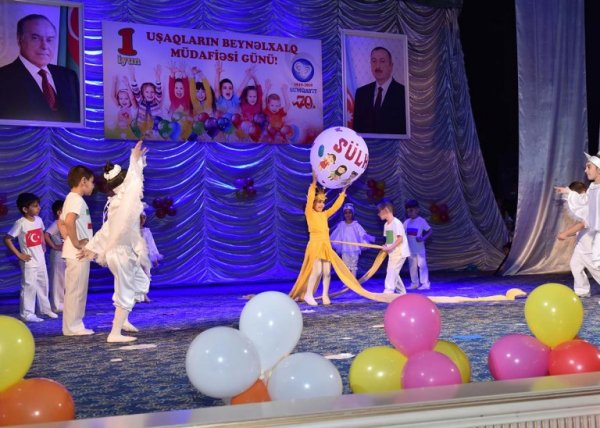 Sumqayıtda  uşaqlar günü münasibətilə təntənəli tədbir keçirilib -FOTOLAR