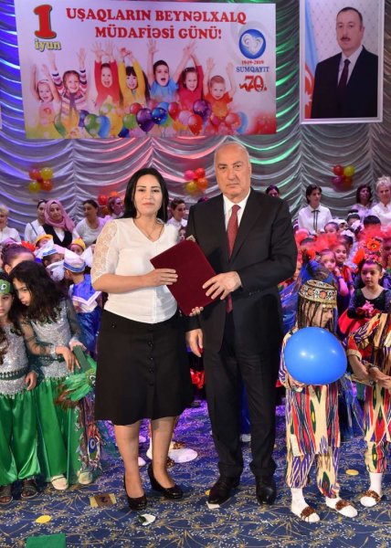 Sumqayıtda  uşaqlar günü münasibətilə təntənəli tədbir keçirilib -FOTOLAR