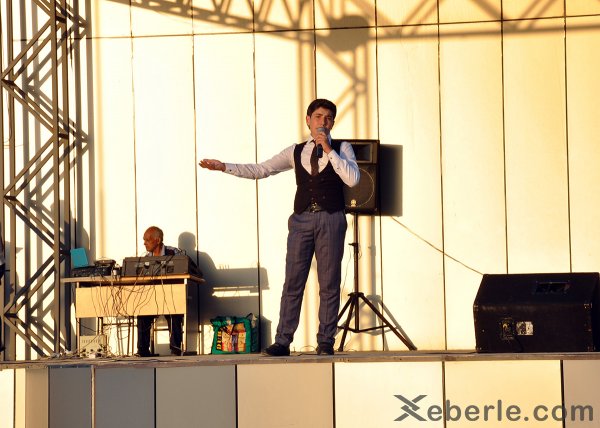 Sumqayıt bulvarında konsertlərə start verildi - FOTOLAR