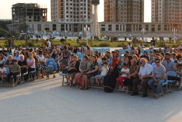 Sumqayıt bulvarında növbəti konsert - FOTOLAR