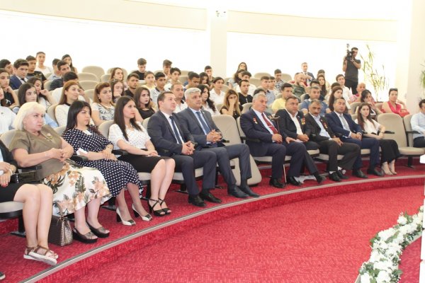 Sumqayıtda “Gənclər Azərbaycanın gələcəyidir” adlı konfrans keçirilib -FOTO