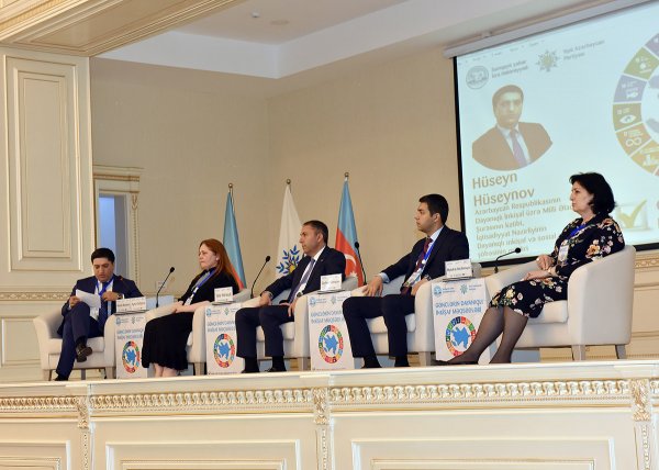 Sumqayıtda “Dayanıqlı inkişaf məqsədləri gənclər üçün” mövzusunda konfrans keçirilib - FOTOLAR