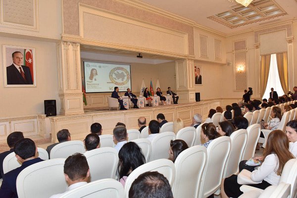 Sumqayıtda “Dayanıqlı inkişaf məqsədləri gənclər üçün” mövzusunda konfrans keçirilib - FOTOLAR