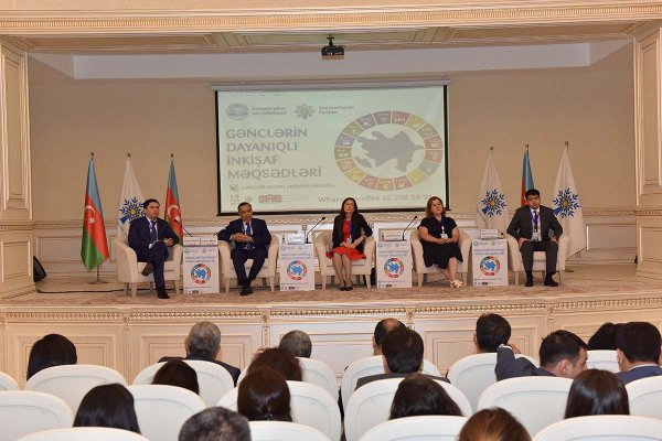 Sumqayıtda “Dayanıqlı inkişaf məqsədləri gənclər üçün” mövzusunda konfrans keçirilib - FOTOLAR