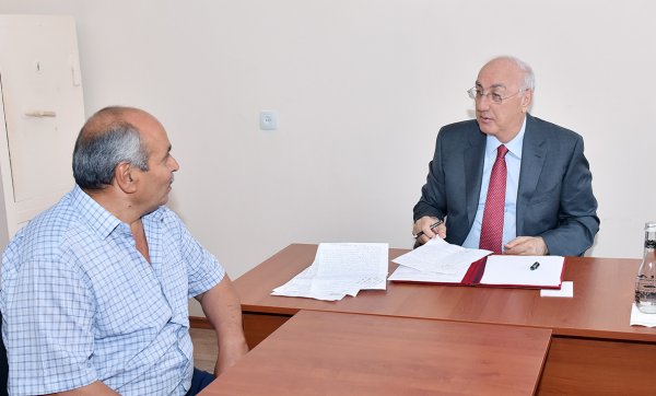Zakir Fərəcov sakinlərlə görüşdü – FOTO