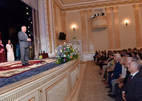 Sumqayıtda Nəsiminin 650 illiyi ilə bağlı tədbir keçirilib - FOTOLAR