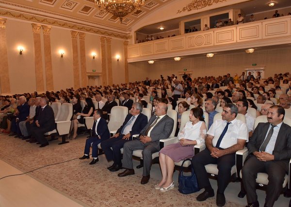 Sumqayıtda Nəsiminin 650 illiyi ilə bağlı tədbir keçirilib - FOTOLAR
