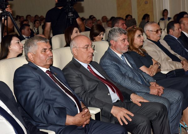 Sumqayıtda Nəsiminin 650 illiyi ilə bağlı tədbir keçirilib - FOTOLAR