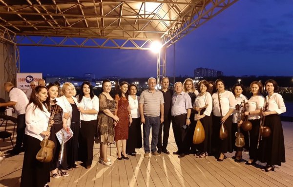 Sumqayıt bulvarında musiqi məktəblərinin kollektivləri konsert proqramı ilə çıxış ediblər - FOTOLAR
