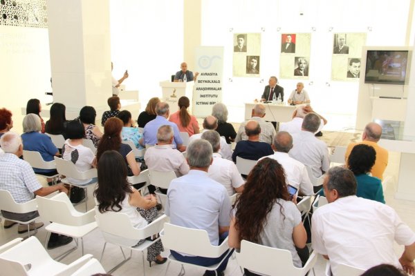 Sumqayıt yazarları haqda mühüm kitab – Foto