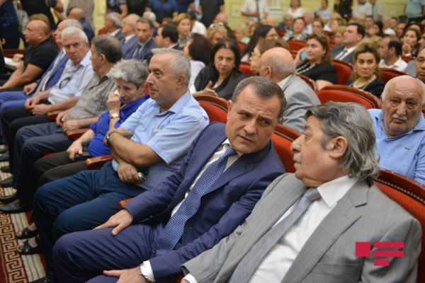 Şirməmməd Hüseynov dəfn olunub - FOTOLAR Şirməmməd Hüseynov dəfn olunub - FOTOLAR
