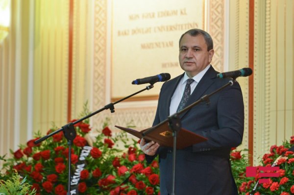 Şirməmməd Hüseynov dəfn olunub - FOTOLAR Şirməmməd Hüseynov dəfn olunub - FOTOLAR
