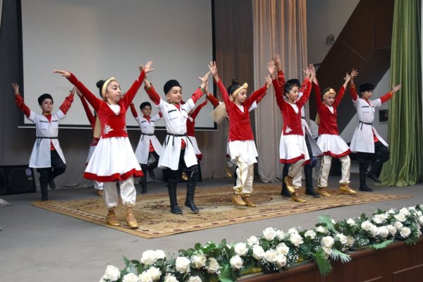 Sumqayıtın mədəniyyət müəssisələriundə 26 iyun Silahlı Qüvvələr günü münasibətilə tədbirlər keçirilib - FOTOLAR