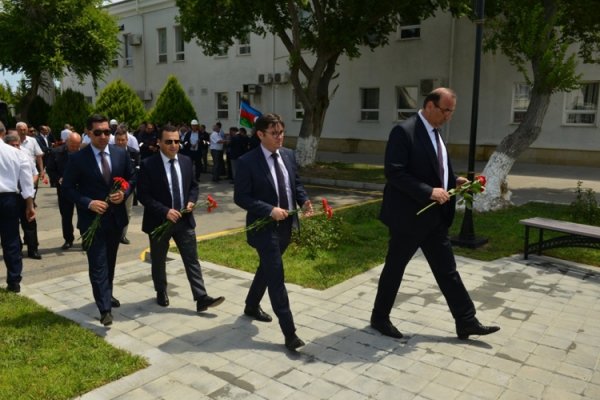Sumqayıtda şəhidlərin xatirəsi yad edilib -FOTOLAR