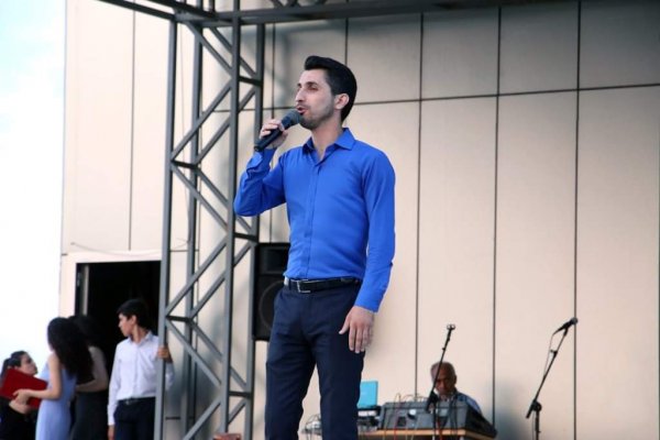 Sumqayıt bulvarında uşaq incəsənət məktəbinin konserti keçirilib -FOTOLAR