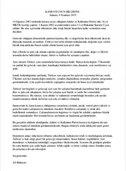 Keçmiş nazir partiyasından istefa verdi