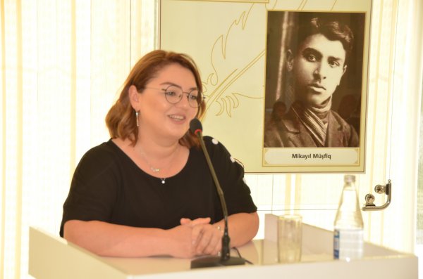 "Nəsimi yaradıcılığında folklor izləri" Sumqayıtda təqdim edilib - FOTOLAR "Nəsimi yaradıcılığında folklor izləri" Sumqayıtda təqdim edilib - FOTOLAR