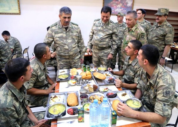 Zakir Həsənov hərbi hissələrdə yoxlamaya başlayıb-foto