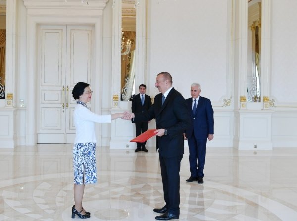 Prezident Çinin yeni səfirinin etimadnaməsini qəbul etdi