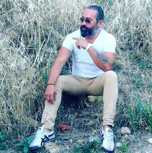 Dəhşətli qəzada gənc müğənni öldü - FOTO