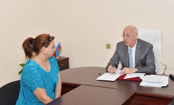 Sumqayıtın icra başçısı sakinlərin problemlərini dinlədi - FOTO