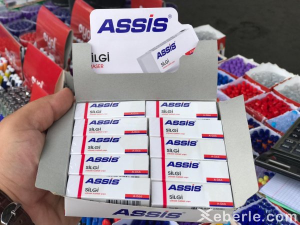 Sumqayıtda ucuz və keyfiyyətli məktəbli ləvazimatları bu ünvanda - FOTOLAR