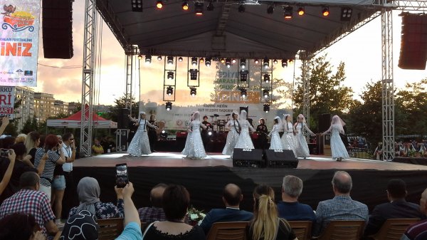 Sumqayıt Regional Mədəniyyət İdarəsinin kollektivi Türkiyədə keçirilən festivallarda ölkəmizi uğurla təmsil edib - FOTOLAR