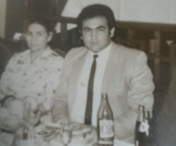 Kəlmeyi-şəhadətini dostları ilə birgə oxuyan Əməkdar artist - Azər Mirzəyevin son günü (FOTOLAR) Kəlmeyi-şəhadətini dostları ilə birgə oxuyan Əməkdar artist - Azər Mirzəyevin son günü (FOTOLAR)