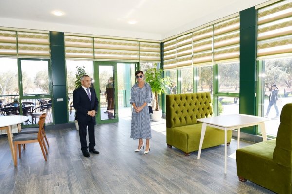 Mehriban Əliyeva "Zeytun Bağı" parkının açılışında (Fotolar)