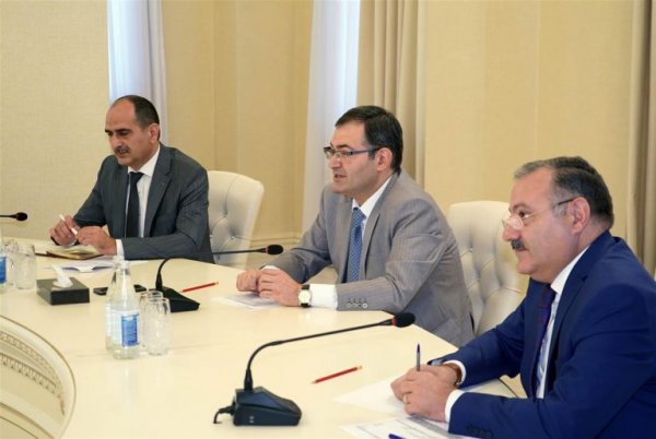 Nazir müavini Sumqayıtda vətəndaşları qəbul edib - FOTO