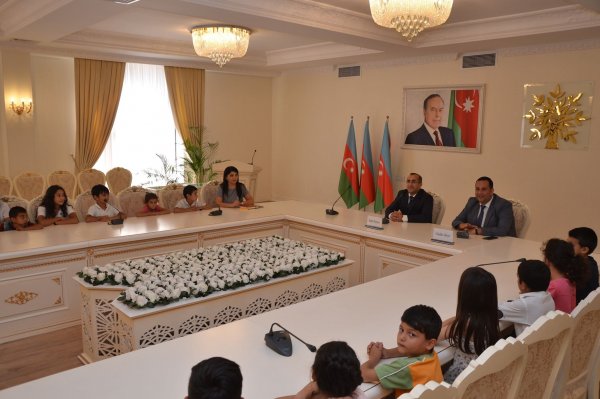 Sumqayıtda təhsilə dəstək məqsədilə “Birincilər” adlı tədbir keçirilib - FOTOLAR