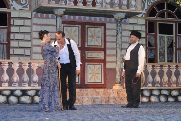 “Solğun çiçəklər” Sumqayıt Dövlət Dram Teatrının səhnəsində - FOTO