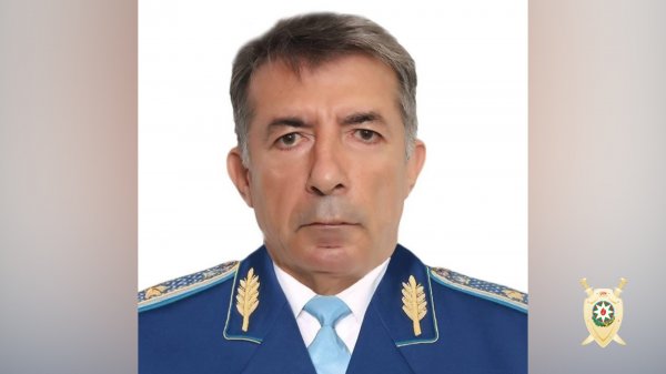 Azərbaycanda dələduzluqla məşğul olan "general" saxlanıldı -FOTO