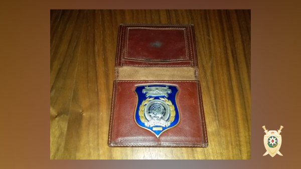 Azərbaycanda dələduzluqla məşğul olan "general" saxlanıldı -FOTO