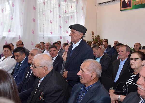 Zakir Fərəcov bu əraziyə getdi, sakinlərlə görüşdü…- (FOTOLAR)