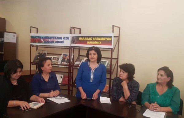Sumqayıtda İmadəddin Nəsiminin 650 illik yubileyinə həsr olunmuş dəyirmi masa keçirilib - FOTO
