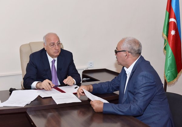 Zakir Fərəcov vətəndaşları dinlədi – FOTO