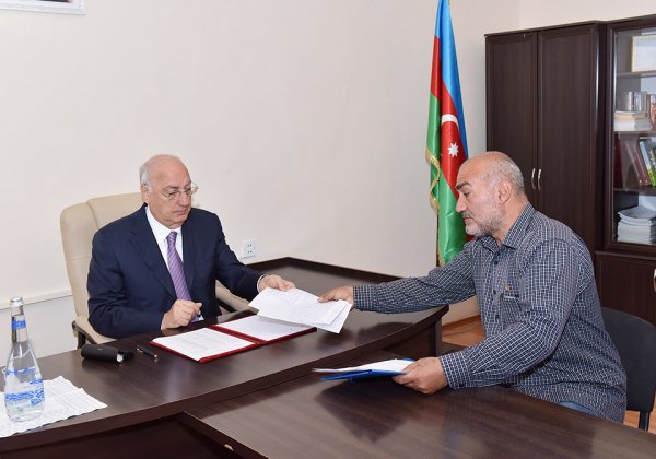 Zakir Fərəcov vətəndaşları dinlədi – FOTO