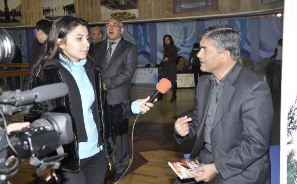 45 il öncə mətbuata gələn Əli Nəcəfxanlı: "Bütün “ilk”lərim Sumqayıtla bağlıdır..." - FOTOLAR 45 il öncə mətbuata gələn Əli Nəcəfxanlı: "Bütün “ilk”lərim Sumqayıtla bağlıdır..." - FOTOLAR