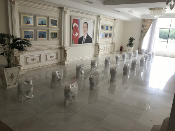 YAP Sumqayıt təşkilatı ahılları unutmadı - FOTOLAR