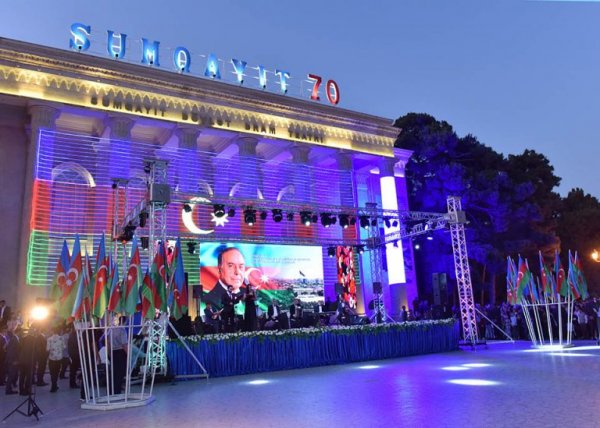 Sumqayıtda möhtəşəm konsert – VİDEO(FOTOLAR)